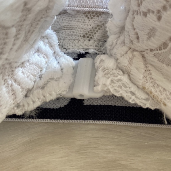 NWOT U.S Polo lacy bra in size 36B - Picture 3 of 5